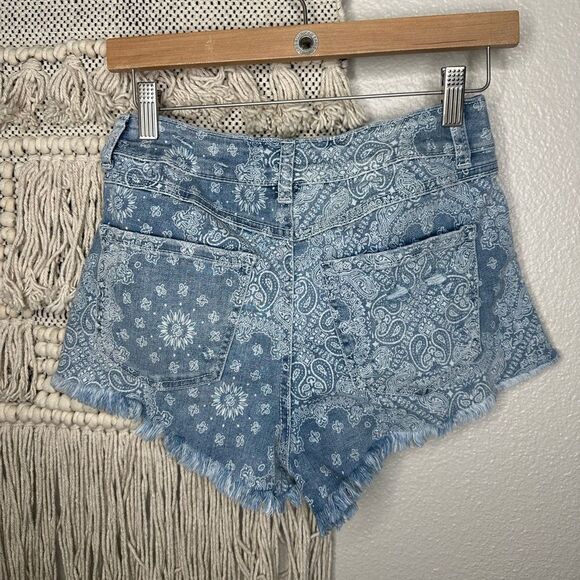Happily Grey Mixed Bandana Print Jean Shorts (5/27) - Picture 2 of 5
